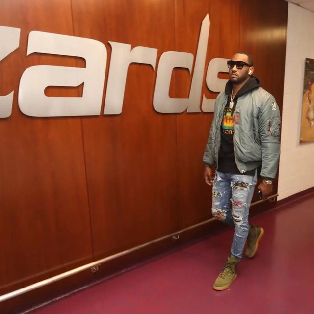 萨内蒂谈何塞普车祸事件：意外总是难免的，我们都会支持他（萨内蒂谈何塞普车祸：意外在所难免，大家都会支持他）