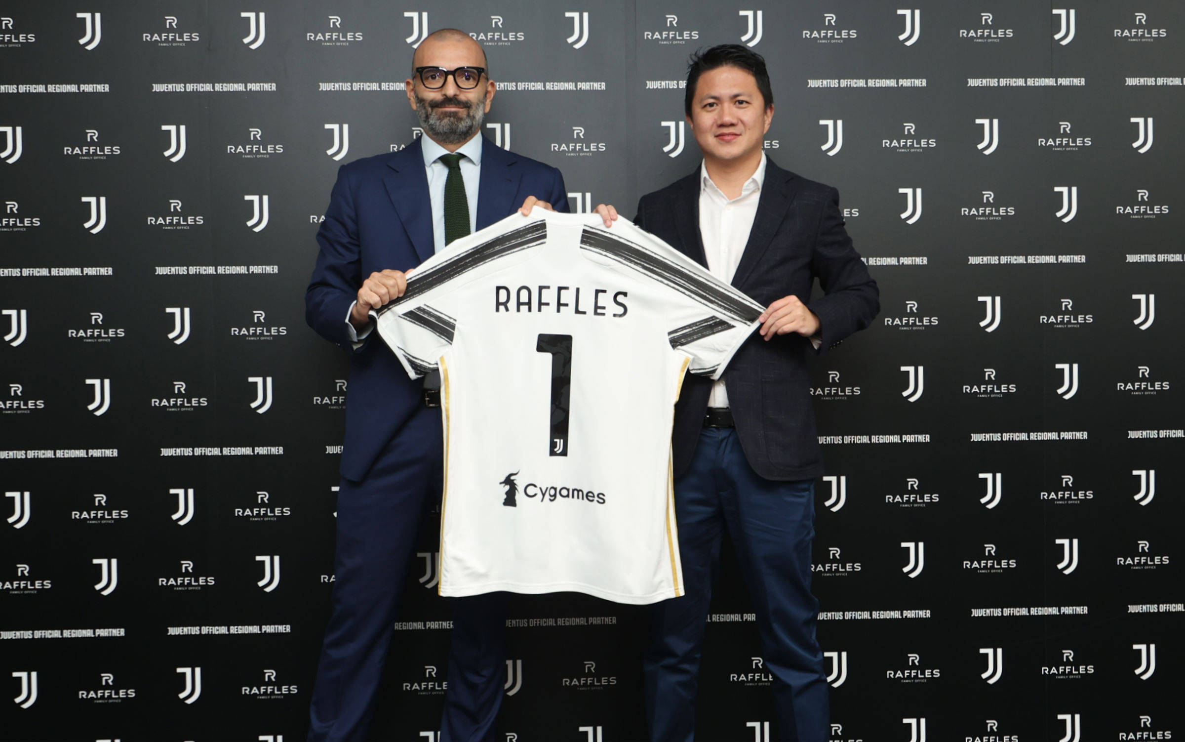 剑南春丨多特3-3斯图加特，昂达夫补时绝平+戴帽，埃姆雷-詹点射（剑南春丨多特3-3平斯图加特：昂达夫戴帽补时扳平，埃姆雷-詹点射破门）