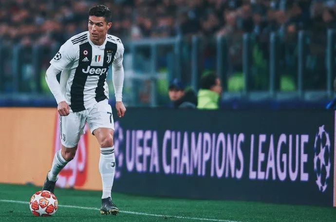 申花客战津门虎：双方均四外援出战，李可首发，阿代米替补（申花做客对阵津门虎：两队皆四外援登场，李可首发，阿代米替补）