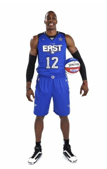 穆斯卡特带队两年两夺中超冠军，仅次于里皮、斯科拉里、图拔（穆斯卡特执教两载连夺两座中超桂冠，成就仅逊里皮、斯科拉里与图拔）