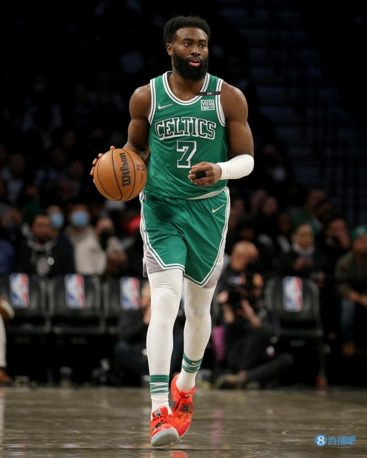 孙颖莎击败米特兰姆，林诗栋和蒯曼组合取胜，助力国乒领先德国队（孙颖莎力克米特兰姆，林诗栋与蒯曼联手取胜，国乒领先德国队）