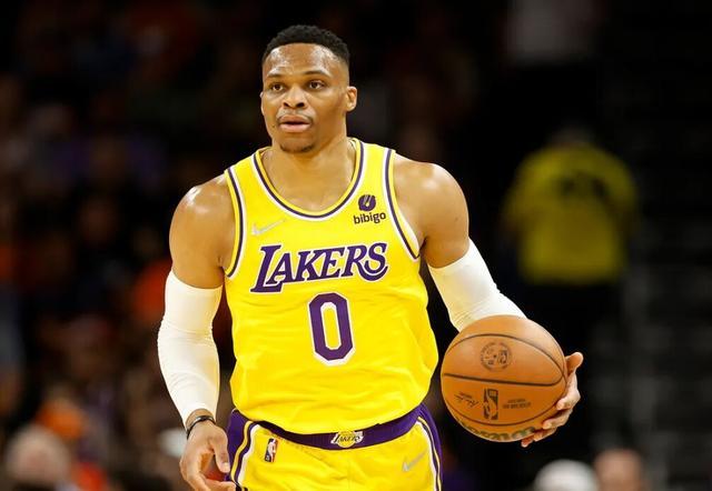 官方：川崎前锋33岁后卫车屋绅太郎赛季结束后正式退役（川崎前锋官宣：33岁后卫车屋绅太郎将于赛季末正式退役）