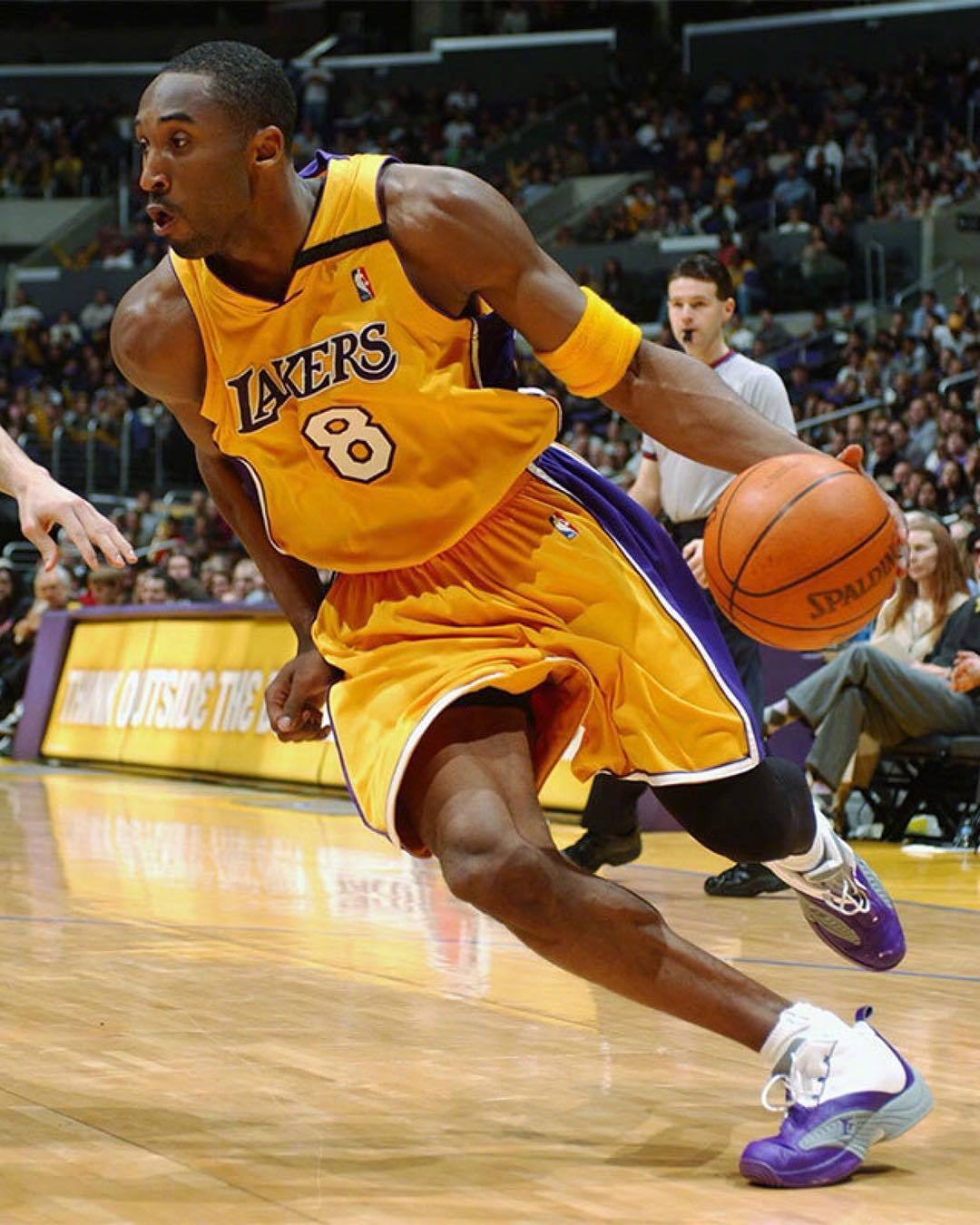 自23年2月梅西绝杀以来，巴黎首次在法甲依靠补时进球取胜（自2023年2月梅西读秒绝杀以来，巴黎首次在法甲补时制胜）