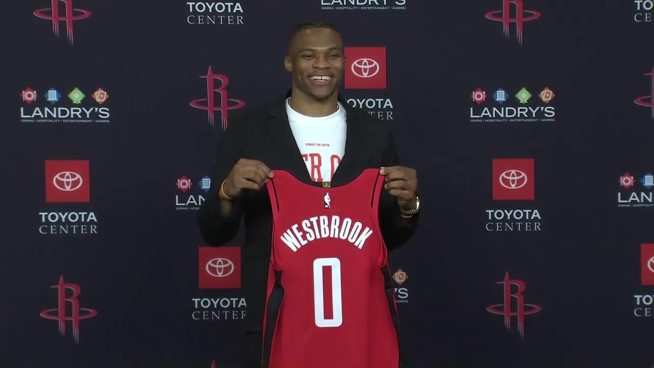 布兰卡谈伊布去巴萨：他下定决心要和梅西并肩作战，赢得欧冠（布兰卡：伊布加盟巴萨为与梅西并肩冲击欧冠）