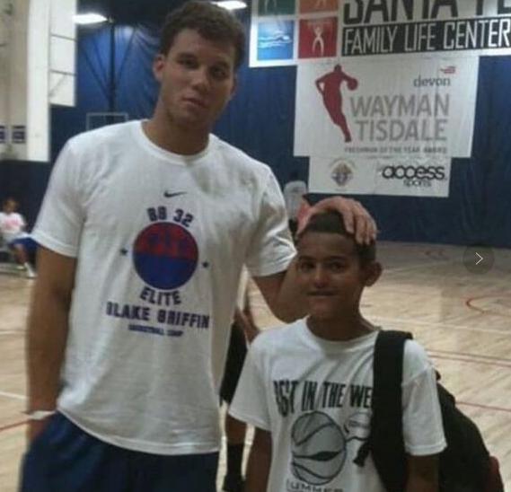 迪亚洛单节5中1得2分，山西男篮全队合砍12分（迪亚洛一节5投1中仅取2分，山西男篮单节仅得12分）