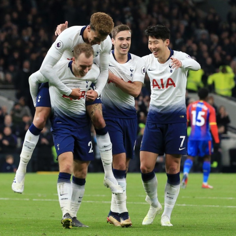 巴萨官方回顾诺坎普翻新前最后一场：12人仍在队内，7人首发（巴萨官网回顾诺坎普改造前末战：阵中仍有12人，7人当时首发）