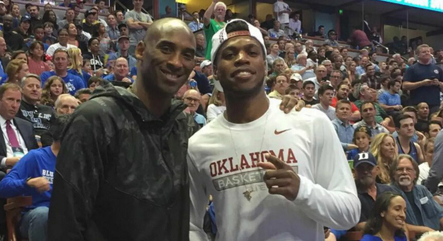 科比吊牌引热议，建议增设二维码防退货（科比吊牌惹争议，呼吁加印二维码防止退货）